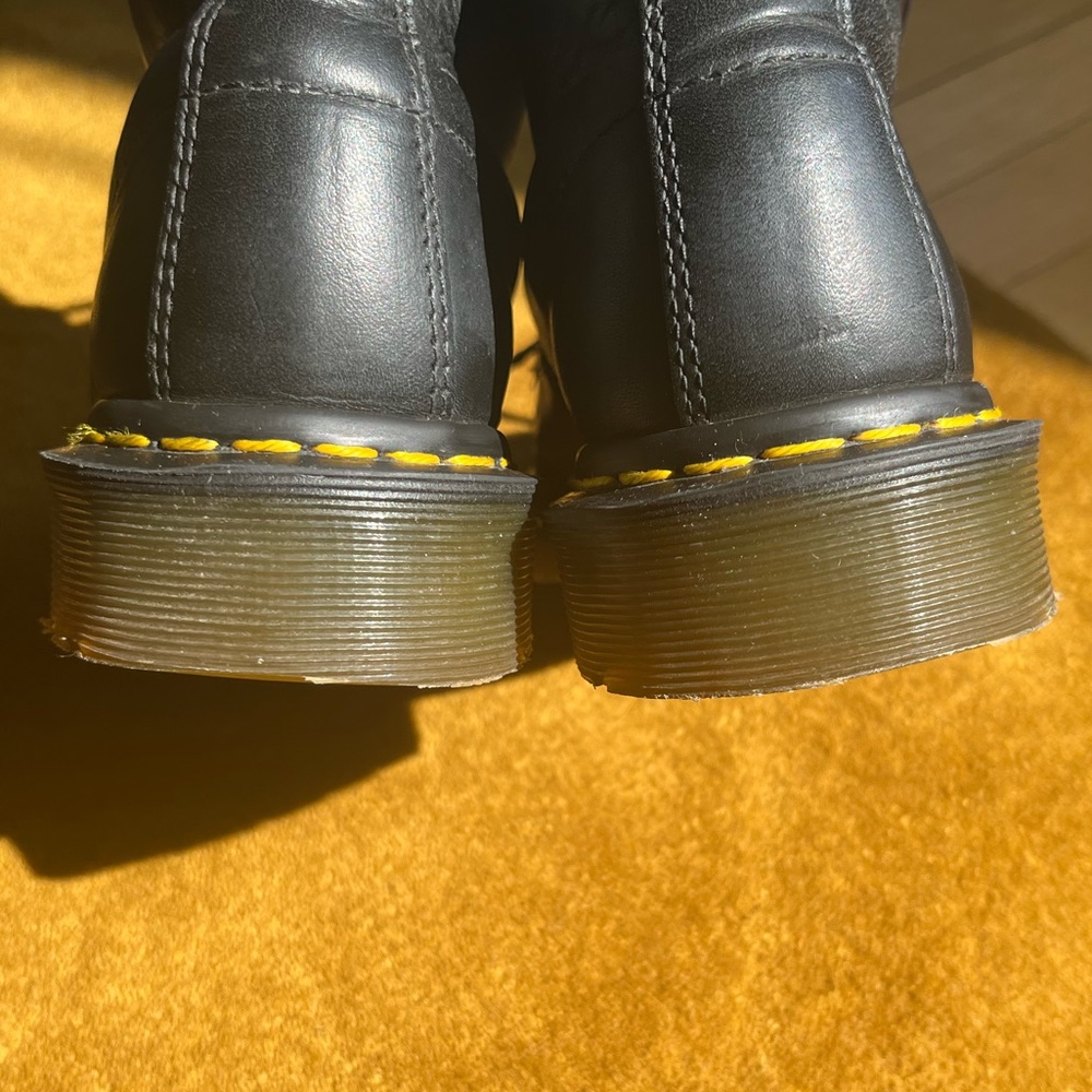 DR MARTENS 1460 Made in England Horween Leather Boots - Dublin Two Tone - Picture 8 of 12